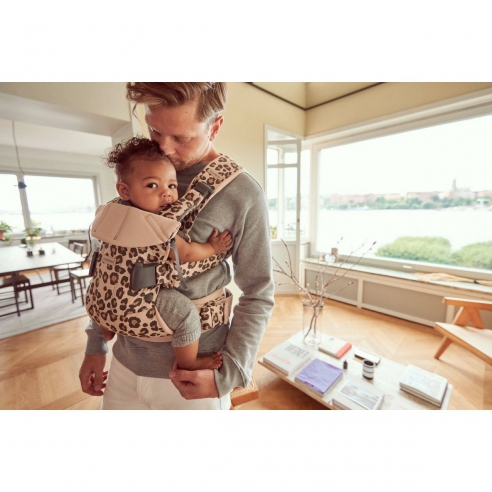 BABYBJORN Nosidełko ONE Beż/Leopard