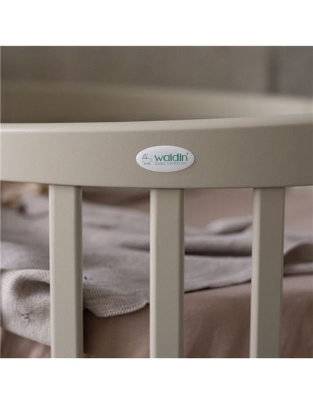Waldin Owalne Łóżeczko 7w1 z materacem