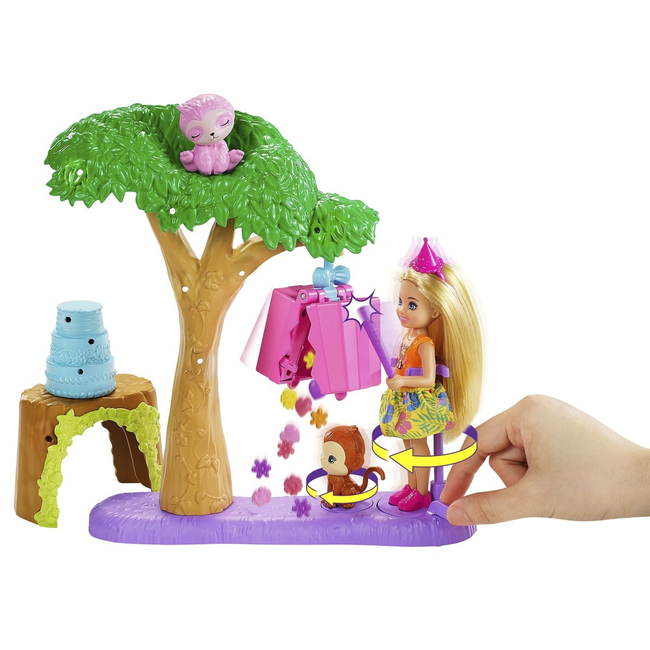 Barbie Chelsea Urodziny z niespodzianką – zestaw do zabawy z lalką, piniatą, tortem i zwierzątkami, 3+