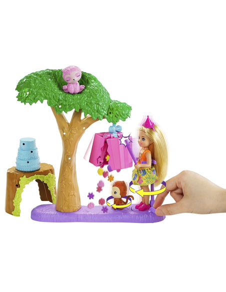 Barbie Chelsea Urodziny z niespodzianką – zestaw do zabawy z lalką, piniatą, tortem i zwierzątkami, 3+