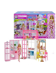 Barbie Kompaktowy domek z lalką – dwupoziomowy domek dla lalek z mebelkami i pieskiem, 3+